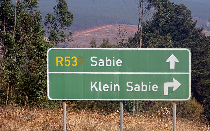 Wegweiser nach Sabie und Klein Sabie in Südafrika